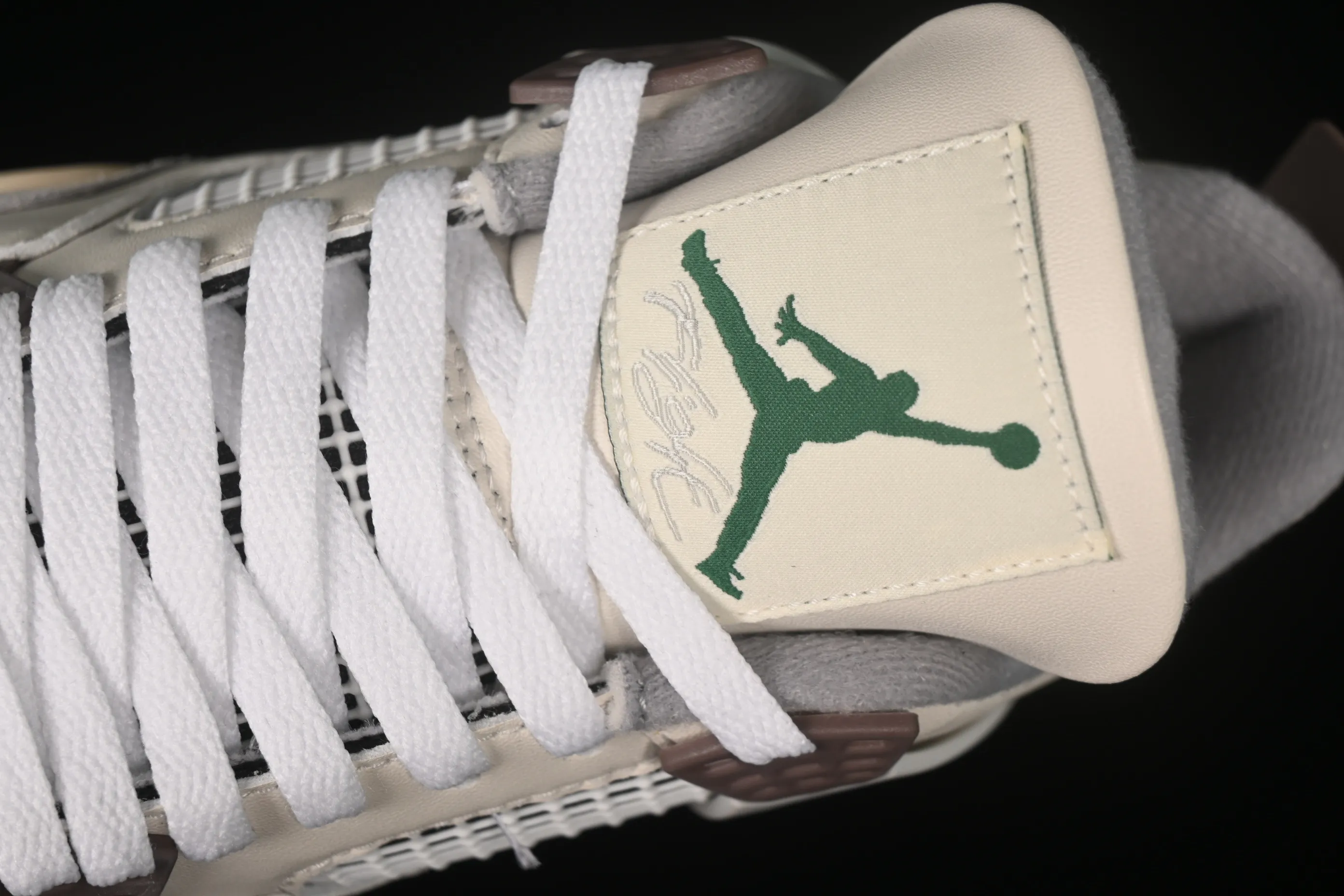 All Categories Air Jordan Jordan Series Basketball Shoes Air Jordan 4 Special Price #ZG Version Air Jordan 4 Retro "Baimoka" AJ4 Joe 4 White Mocha Joint Basketball Shoes DR5415-102